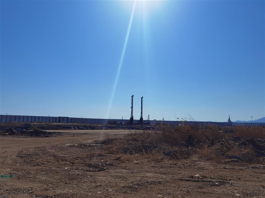 900×675